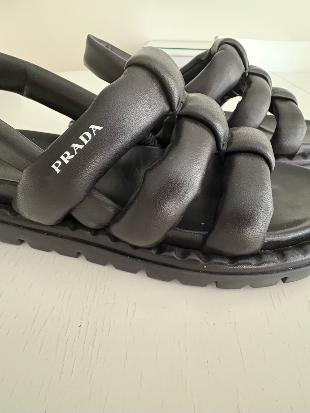 Prada Black Padded women’s puffy leather sandals size 37.5     Fits size 38 - Picture 2 of 8